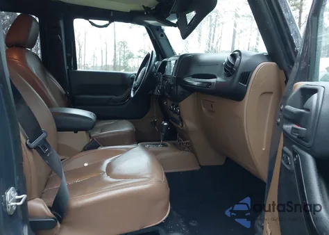 2018 Jeep Wrangler Jk Unlimited Sahara 4X4 из США, поврежденный, VIN 1C4BJWEG2JL841171